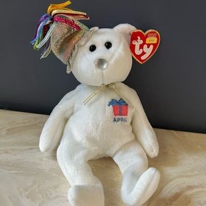 Ty Beanie Baby April Birthday Bear Party Hat PRISTINE CLEAN Brand New-Mint Tags